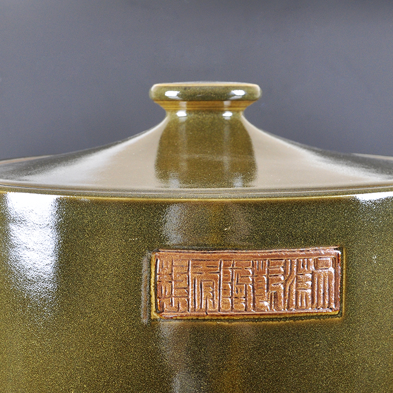 Jingdezhen tea bucket of puer tea cake caddy fixings ceramic jar with cover storage tanks large wake heavy POTS tea urn
