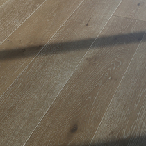 Export oak three layers of solid wood composite floor floor hot lock-free paving