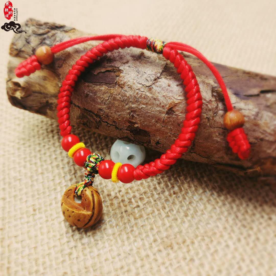 Em bé đào quả óc chó giỏ hạt nhân cinnabar vòng chân bé áp lực sốc ác đỏ vòng tay dây đeo chống sợ - Vòng chân lắc chân nữ vàng đẹp