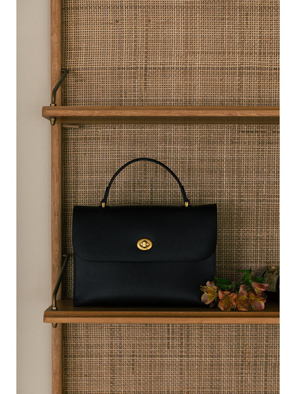 猴子家 进店B入小金扣单肩包方形复古牛皮邮差风手提包中古信封包