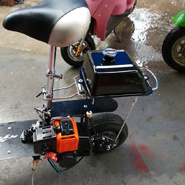 Xe tay ga xăng hai bánh có thể gập lại hai thì hỗ trợ nhiên liệu xe hơi di chuyển nhỏ - Trượt băng / Trượt / Thể thao mạo hiểm nón fornix