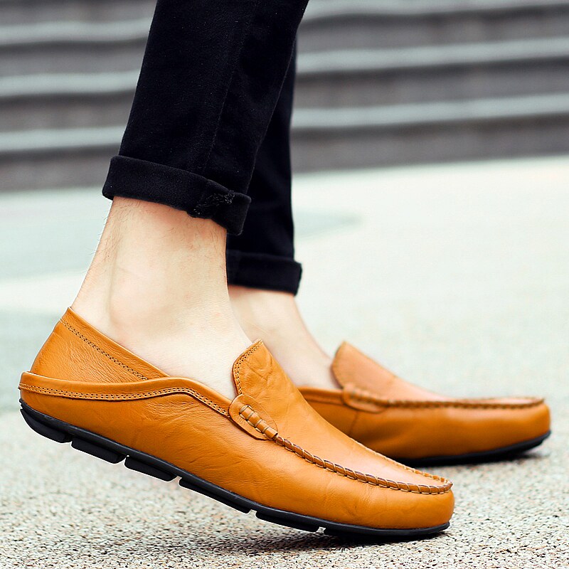 In 2022, the new bean shoes men's leather soft soles and summer one - foot men's lazy shoes
