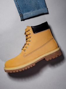 188元包邮  Camel/骆驼  10061 大黄靴男士踢不烂  （男女款）