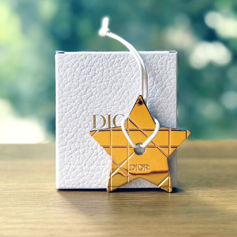 Special Offer! Genuine Product! Metal Five-Pointed Lucky Star Pendant Special Offer! Genuine Product! Metal Five-Pointed Lucky Star Pendant