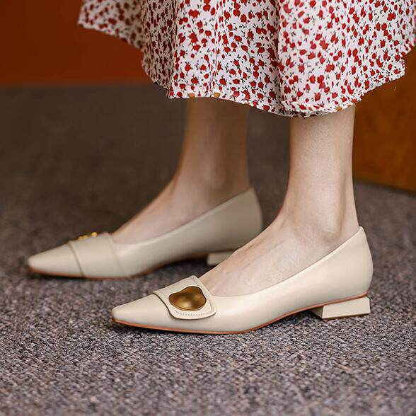 Givenivan the more you look at it, the more you like it~ Comfortable leather slip-on sole with women's shoes Sen buckle all-match single shoes