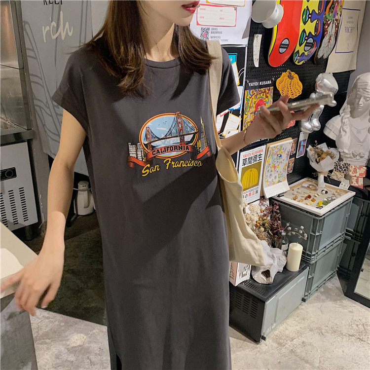 VK旗艦店 韓國風休閒開叉印花顯瘦短袖洋裝