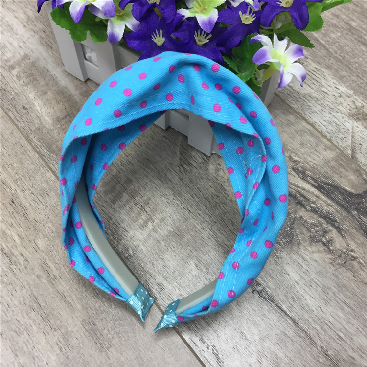 Attachment to its special cabinet Qingkura Fashion cute 100 hitch lady hair stirrup haircut with hair accessories Little Wonder Woman