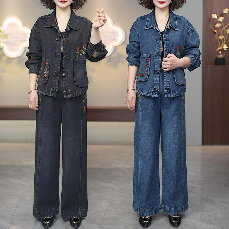 Flattering and Slimming Denim Suit with a Turn-Down Collar, 2026 Spring New Style, Plus-Size, Stylish, Embroidered Two-Piece Set for Middle-Aged Moms