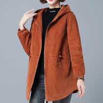 Mom plus velvet thickened coat 2021 New Early Spring Autumn Winter short coat middle-aged middle-aged and elderly womens clothing