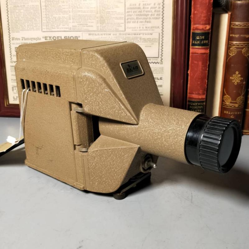 Western Antiquity USA 1960s Old-fashioned projector Projector Props Fault Movie and TV main picture Dining Hall Pendulum