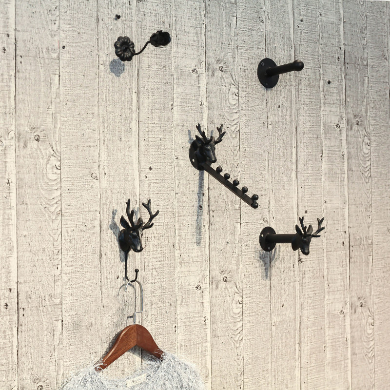 Clothing store golden point hanging on the wall single hook is hanging hanger display rack Deer head hook wall hanging clothes rack hanging clothes hook
