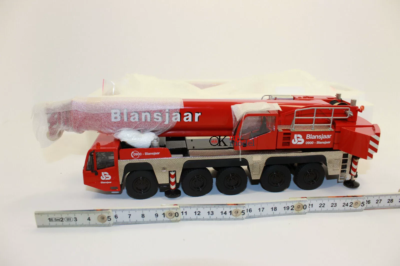 NZG Terex Demag AC 200-1 кран сплавной статической модели