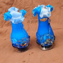A pair of glazed vase glass vase in the 70s is blue