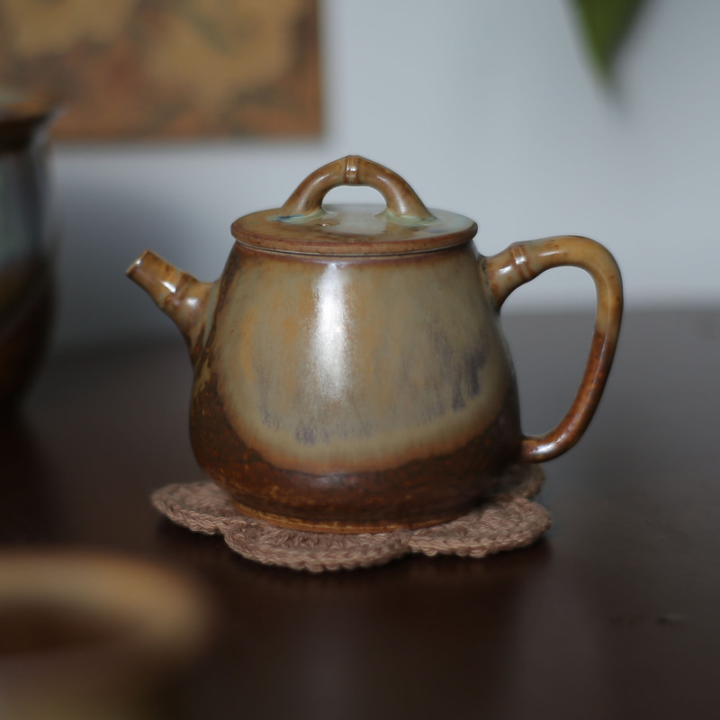 Jingdezhen Ceramic Wood-Fired Natural Ash Kiln Gongfu Teapot Handmade Tea Set with Filter Tea Infuser for Gift Giving