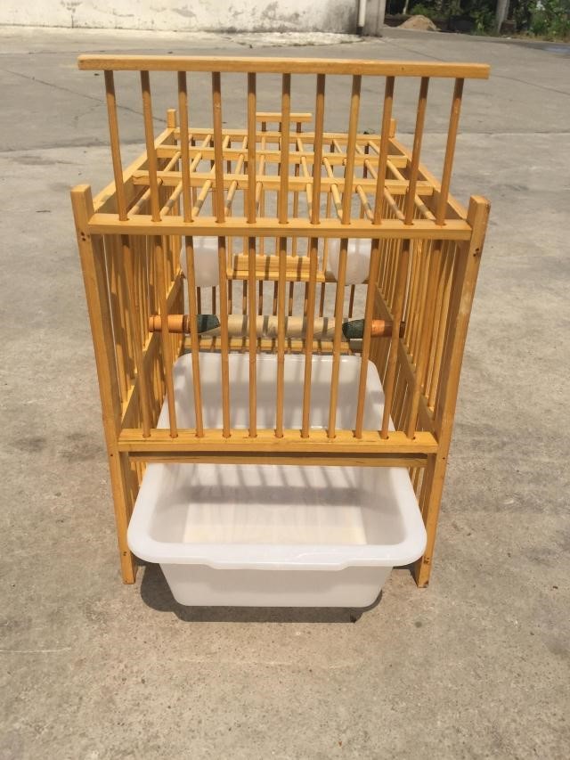 Flower bamboo and plastic large bath cage Thrush bird cage Starling wren bird bath basin 