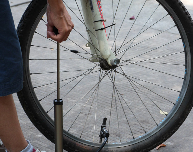 Pompe à vélo GIANT - Ref 2389223 Image 33