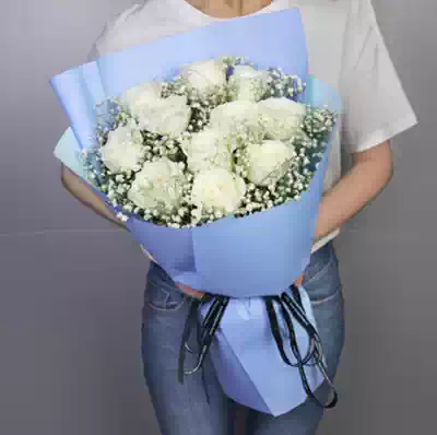 White rose distribution flowers in the same city express delivery cold water Beach Longhui flower shop Wu'an order flowers Congtai Anxi Baojing send flowers