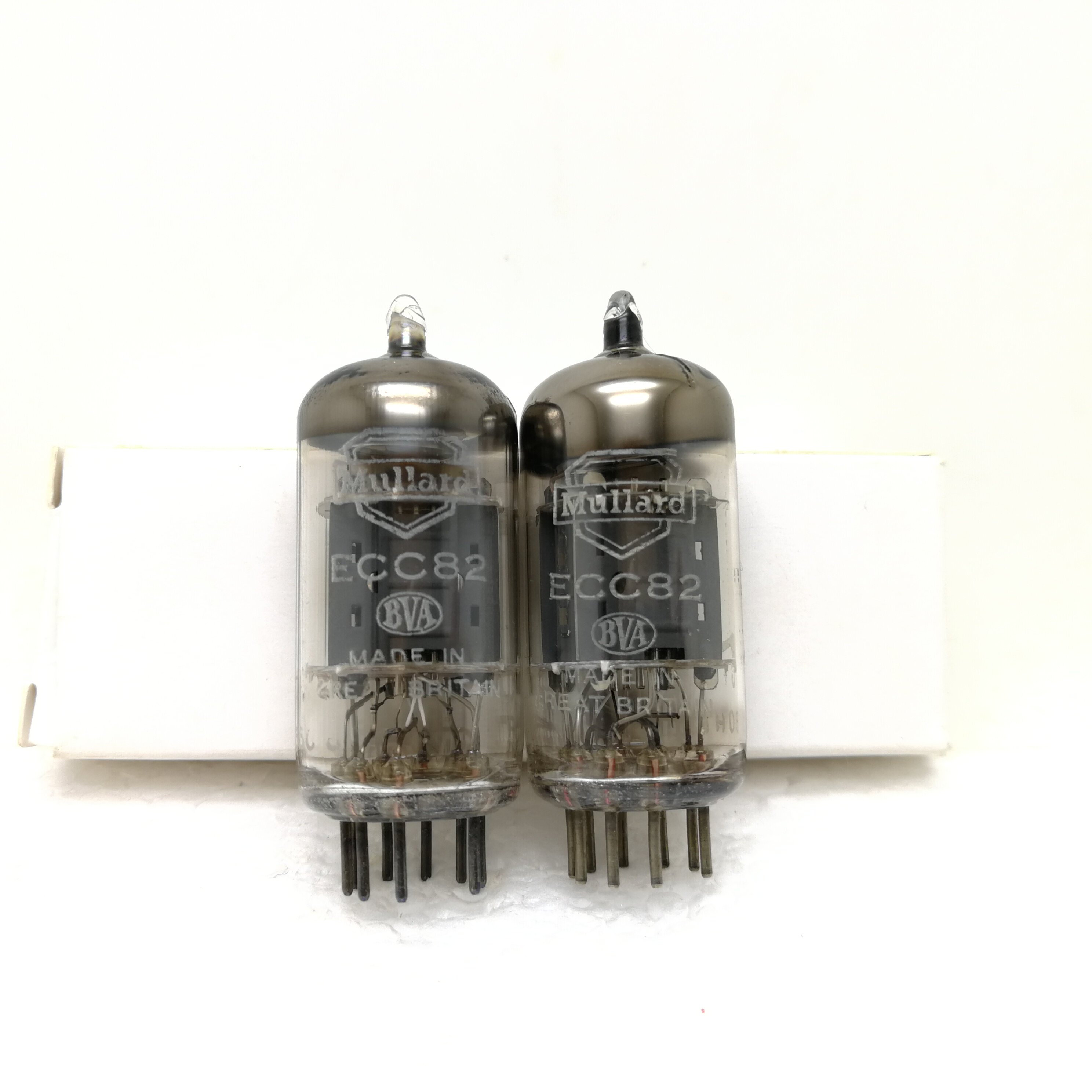 New British SHIELD MULLARD ECC82 12AU7 vacuum tube