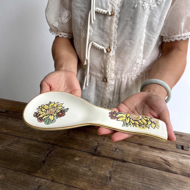 Underglaze Vintage Plate for Snacks, Breakfast, Fruit, with Handle, Hand-Painted Dish, Fruit Plate, Melon Seed Plate, Cake Bone Plate Underglaze Vintage Plate for Snacks, Breakfast, Fruit, with Handle, Hand-Painted Dish, Fruit Plate, Melon Seed Plate, Cake Bone Plate