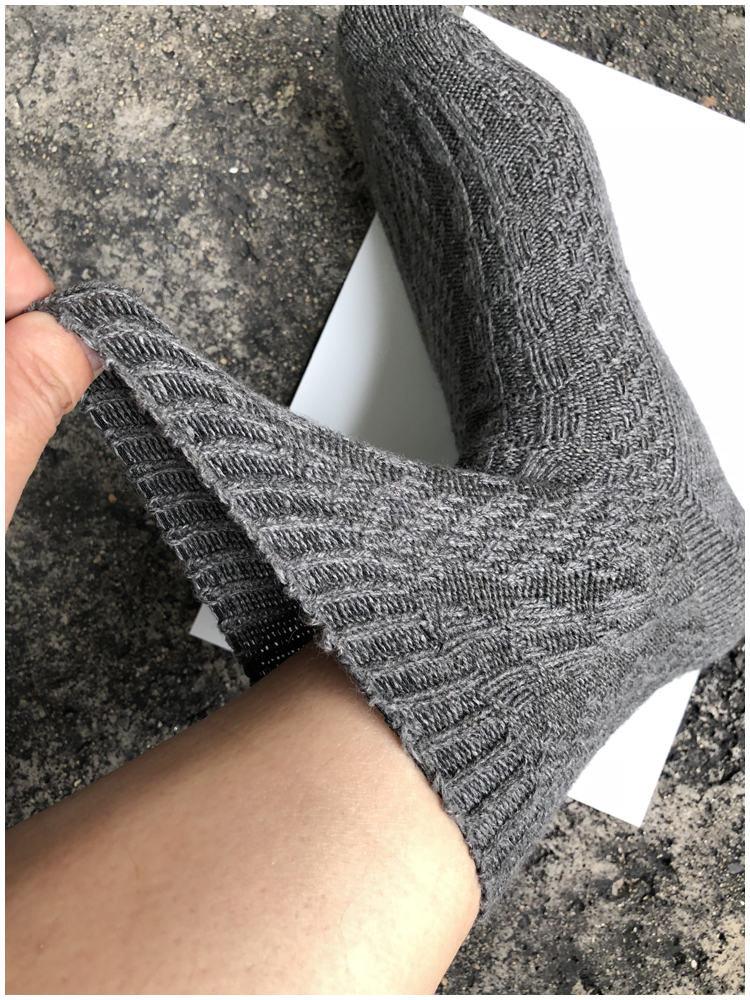 Tất nam nam ấm áp mùa thu và mùa đông dày cashmere phù hợp với kinh doanh vớ nam vớ gucci