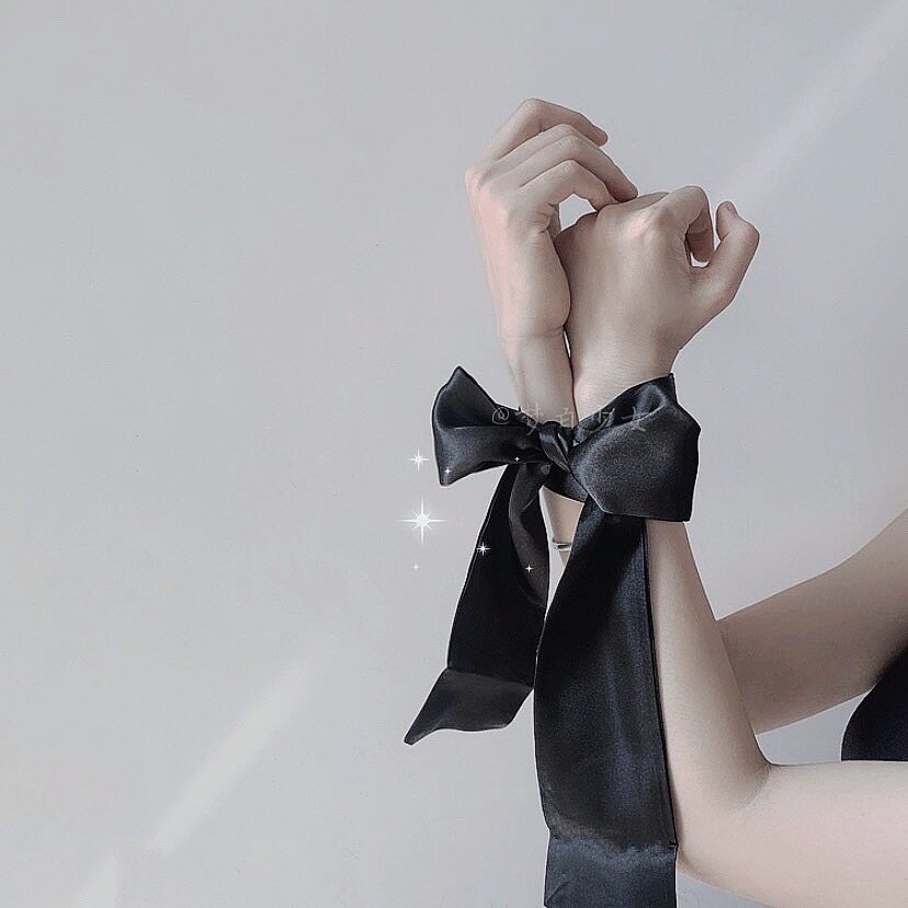 Dream Bai family fun toy eye shaft handcuffs to help hand