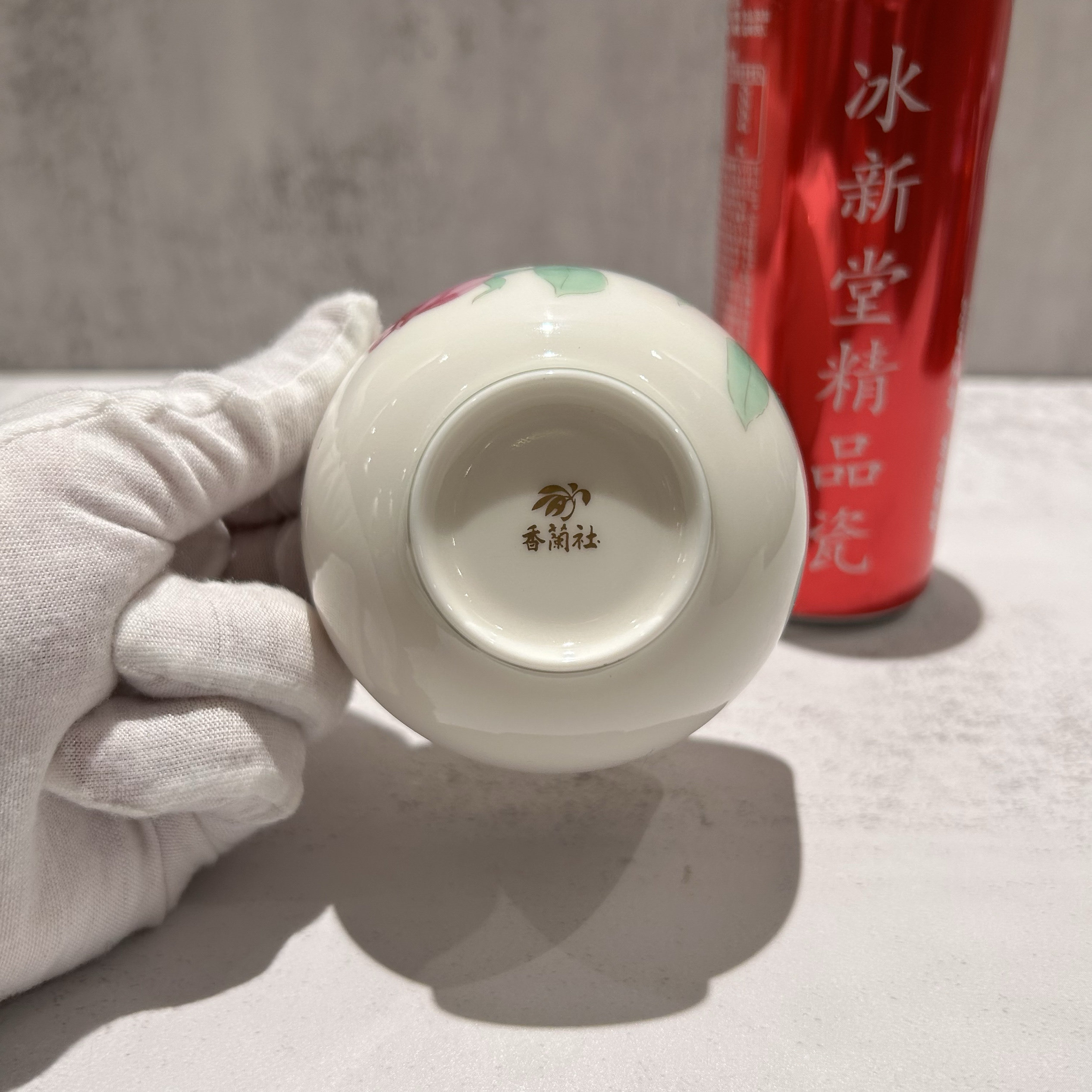 чашка 日本香兰社经典高端松石绿红玫瑰盖杯  口径8.7cm 高度8.5cm