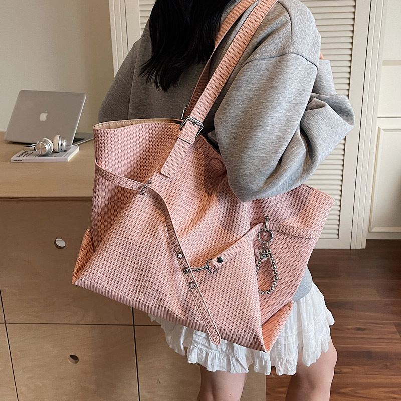 Large-Capacity Lazy Style Underarm Bag for Women 2026 New High-End Handbag Shoulder Bag Travel Tote Bag Large-Capacity Lazy Style Underarm Bag for Women 2026 New High-End Handbag Shoulder Bag Travel Tote Bag