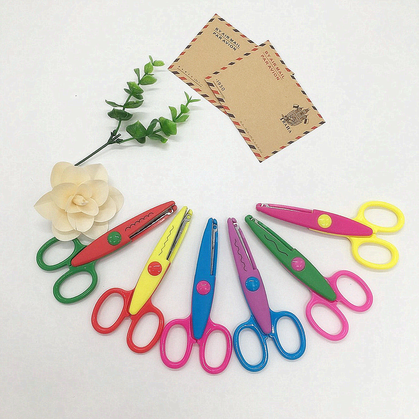 Children's lace scissors DIY album photo album accessories safety lace scissors 6 inches decorative hand-serrated - Taobao