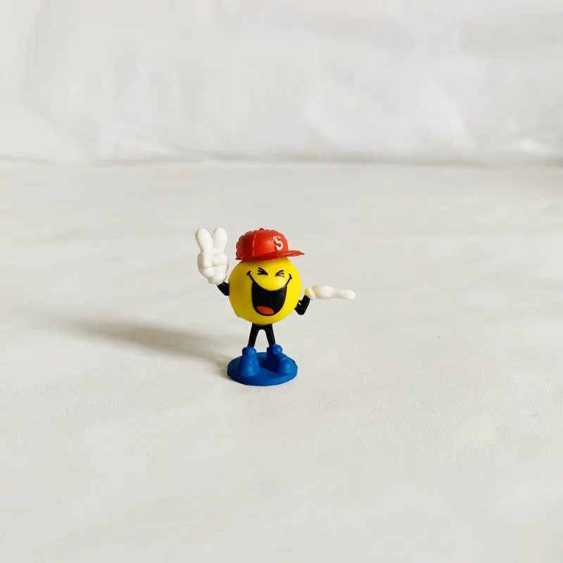 Small smiley emojis, bag, doll, minifigure