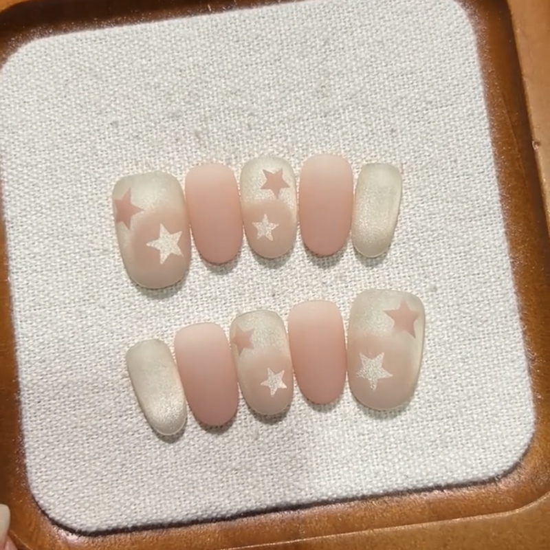Purely Handmade Short Nail Art with Five-Pointed Star, Golden Cat's Eye, Matte Finish, Fresh and Brightening Matte Effect