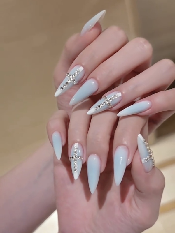 [Ice Blue] Diamond Cross Handmade Wearable Nails Medium-Length Manicure Milky White Gradient Blue Pure Desire Style Hot Girl