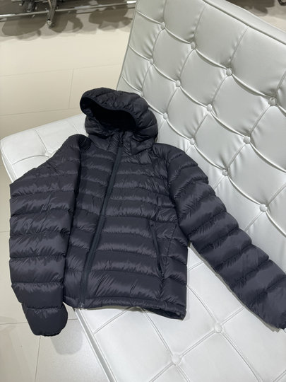 Women's Short Lightweight down Jacket 2025 Autumn and Winter New Product, Cold-Proof Inner Layer, Lightweight and Warm Hooded Slimming Coat