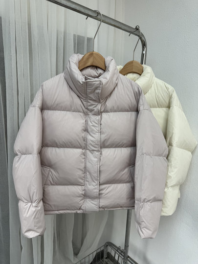 2025 New High-End Women's Short down Jacket with Stand Collar, Loose Fit, Thickened with 90% White Duck Down, Puffer Jacket for Petite Figures