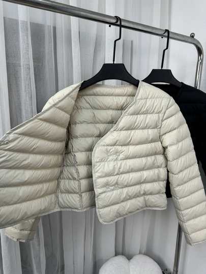 High-Quality 90% White Duck down Lightweight V-Neck down Jacket Inner Layer, Warm and Slim-Fitting Ultra-Short down Coat, Versatile