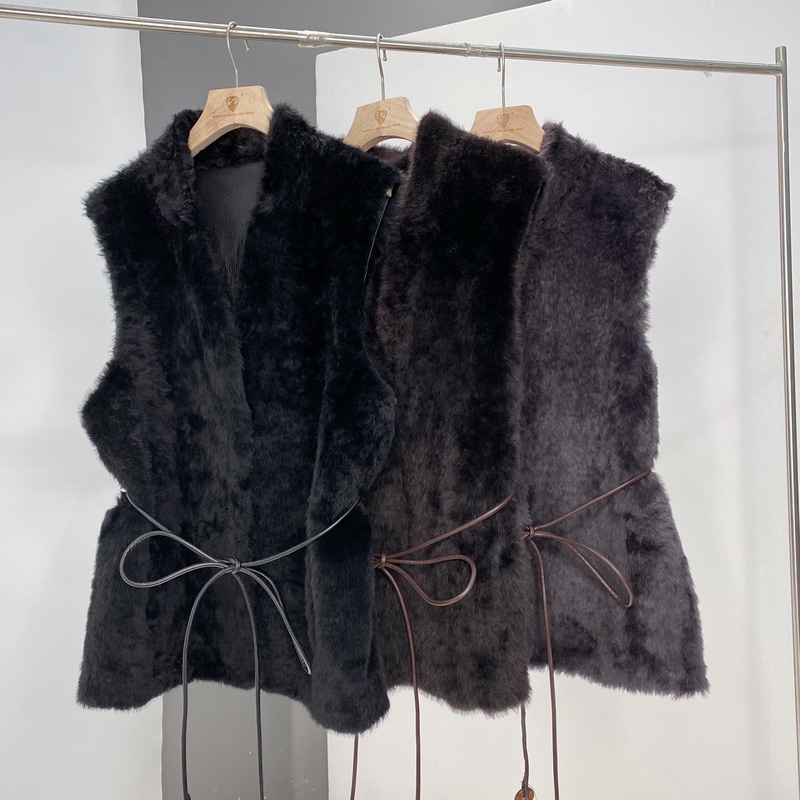 Minimalist Old Money Style Copper Coin Belt Leather and Fur Integrated Coat Wool Vest Fur Vest Xiaolagon 8362 Length 66 Minimalist Old Money Style Copper Coin Belt Leather and Fur Integrated Coat Wool Vest Fur Vest Xiaolagon 8362 Length 66