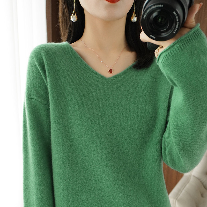 Curbside V collar wool sweatshirt woman autumn winter new loose short section pure colour sleeve hair sweater 100 cashmere knit undershirt