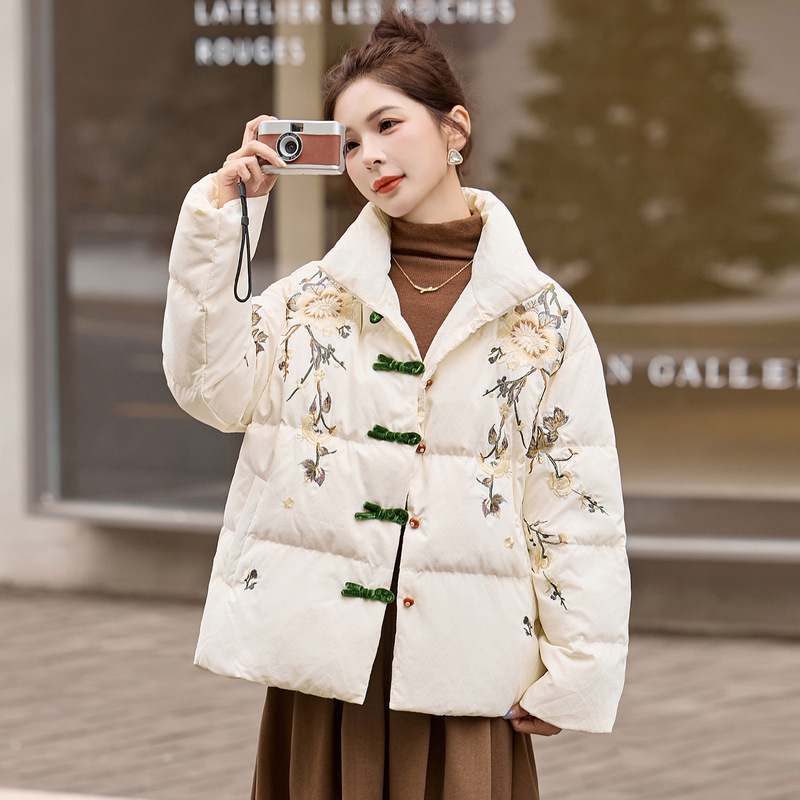 New Chinese-Style Heavy Embroidery down Jacket for Women, 2026 Winter New Retro Buttoned White Duck down Short Coat