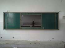 Magnetic up and down large blackboard left and right push and pull green board classroom electronic whiteboard can be installed LCD TV