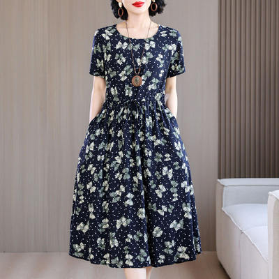 The 2026 new young style pure cotton silk dress is a fashionable summer dress for middle-aged moms. The artificial cotton summer dress makes you look slimmer