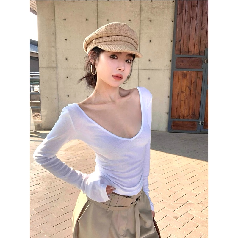 Sweet and Cool Deep V-Neck Low-Cut Long-Sleeve T-Shirt for Women, Autumn and Winter Slim-Fit Short White Base Layer Top