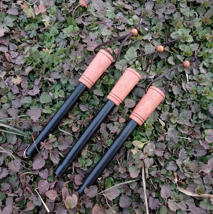 52bushcraft Outdoor Camping with a fire and batter for fire and stone magnesium batter to get a firearm 12 7 * 127