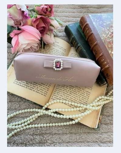 Японское ювелирное украшение, милый пенал, маленькая сумка клатч, новая коллекция, с драгоценным камнем