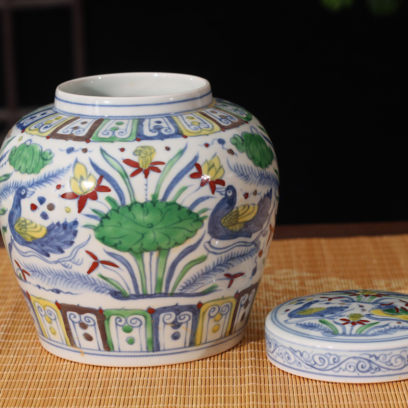 Jingdezhen imitation to color day word can of Jingdezhen lotus lotus yuanyang fights the color antique day word as cans