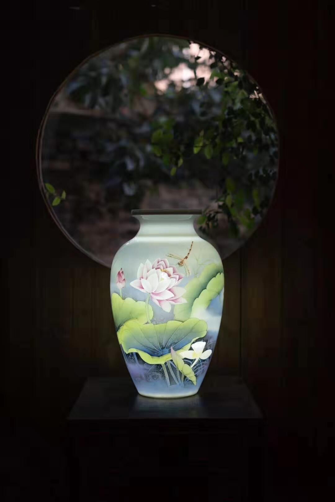 Jingdezhen high - grade knives half the about 30 cm high mud vase gift Jingdezhen porcelain vase transparent bottle by hand