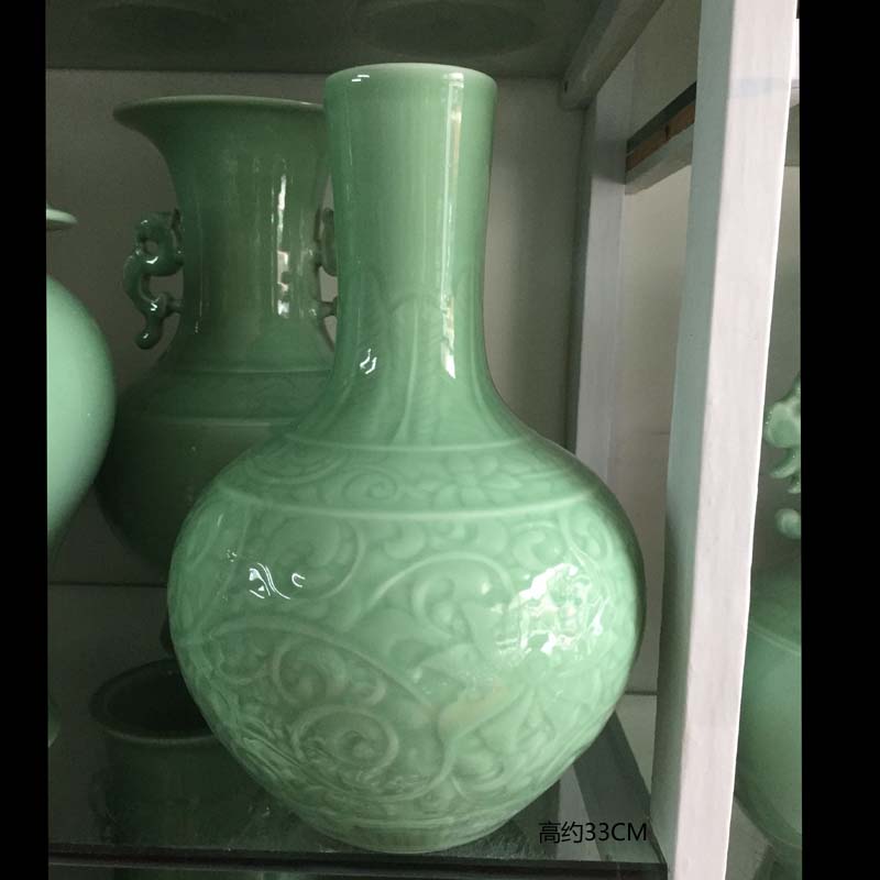 Jingdezhen shadow green elegant single glaze vase depicting archaize ceramic Chinese style classic furniture room furnishings