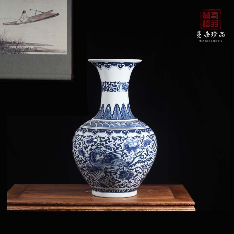 Longfeng grain blue and white tree hand - made of hand - made Longfeng grain blue and white porcelain vase atmosphere