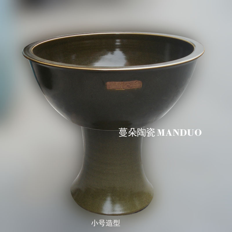 Jingdezhen tea at the end of the Jingdezhen porcelain high aquarium fish tank antique calligraphy and painting cylinder primitive of primitive simplicity of porcelain