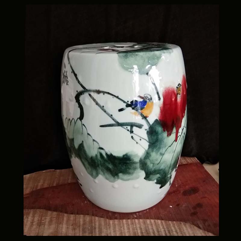 Hand color lotus jingdezhen porcelain who courtyard balcony porcelain who is suing is suing benches