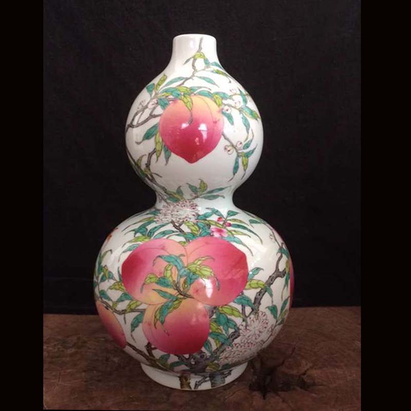 Jingdezhen hand - made nine peach blossom put bottle gourd with a lid after flower dragon gourd 45 high copy qianlong porcelain vase