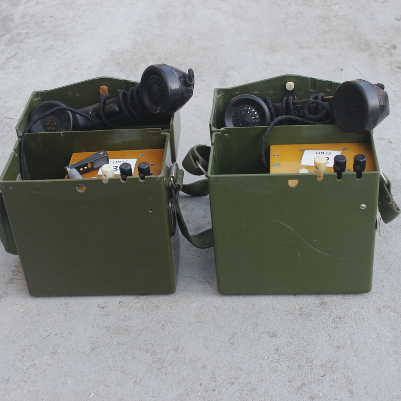 Eight-nine percent new magnet handshaking telephone 65-1HXC-3 telephone poop-style single shoulder newsletter mine phone